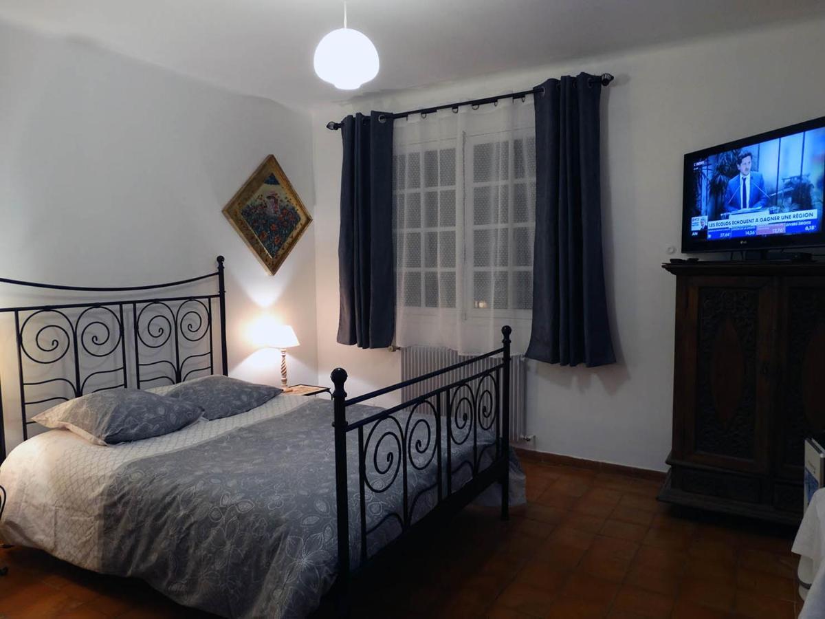 Chambre Dans Propriete La Croix Du Sud لو براديت المظهر الخارجي الصورة
